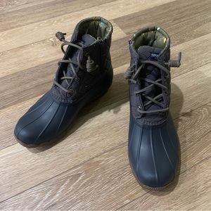 Sperry Saltwater boots